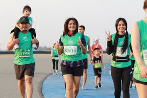 BIB: 52610, 51908, 2071
                            <button type="button" onclick="openModal(10543145)" class="btn btn-primary btn-sm float-right btn-popup" data-toggle="modal" data-target=".modal-high-quality">
                        <i class="fas fa-shopping-cart"></i> Add to Cart
                    </button>
                                            <button type="button" onclick="isThisMe(10543145, true)" class="btn btn-success btn-sm float-right btn-popup btn-isme hidden" data-toggle="tooltip" data-placement="bottom" title="นี่คือรูปของคุณใช่ไหม คลิกที่นี่เพื่อเอาเข้าอัลบั้ม">
                        <i class="fas fa-plus"></i> Add to album
                    </button>
                    <button type="button" onclick="isThisMe(10543145, false)" class="btn btn-warning btn-sm float-right btn-popup btn-isnotme hidden">
                        <i class="fas fa-ban"></i> Remove from album
                    </button>