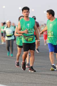 BIB: 0742, 703
                            <button type="button" onclick="openModal(10543919)" class="btn btn-primary btn-sm float-right btn-popup" data-toggle="modal" data-target=".modal-high-quality">
                        <i class="fas fa-shopping-cart"></i> Add to Cart
                    </button>
                                            <button type="button" onclick="isThisMe(10543919, true)" class="btn btn-success btn-sm float-right btn-popup btn-isme hidden" data-toggle="tooltip" data-placement="bottom" title="นี่คือรูปของคุณใช่ไหม คลิกที่นี่เพื่อเอาเข้าอัลบั้ม">
                        <i class="fas fa-plus"></i> Add to album
                    </button>
                    <button type="button" onclick="isThisMe(10543919, false)" class="btn btn-warning btn-sm float-right btn-popup btn-isnotme hidden">
                        <i class="fas fa-ban"></i> Remove from album
                    </button>