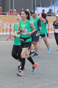 BIB: 0613, 52398
                            <button type="button" onclick="openModal(10546962)" class="btn btn-primary btn-sm float-right btn-popup" data-toggle="modal" data-target=".modal-high-quality">
                        <i class="fas fa-shopping-cart"></i> Add to Cart
                    </button>
                                            <button type="button" onclick="isThisMe(10546962, true)" class="btn btn-success btn-sm float-right btn-popup btn-isme hidden" data-toggle="tooltip" data-placement="bottom" title="นี่คือรูปของคุณใช่ไหม คลิกที่นี่เพื่อเอาเข้าอัลบั้ม">
                        <i class="fas fa-plus"></i> Add to album
                    </button>
                    <button type="button" onclick="isThisMe(10546962, false)" class="btn btn-warning btn-sm float-right btn-popup btn-isnotme hidden">
                        <i class="fas fa-ban"></i> Remove from album
                    </button>