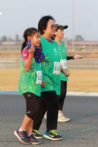 BIB: 533
                            <button type="button" onclick="openModal(10544174)" class="btn btn-primary btn-sm float-right btn-popup" data-toggle="modal" data-target=".modal-high-quality">
                        <i class="fas fa-shopping-cart"></i> Add to Cart
                    </button>
                                            <button type="button" onclick="isThisMe(10544174, true)" class="btn btn-success btn-sm float-right btn-popup btn-isme hidden" data-toggle="tooltip" data-placement="bottom" title="นี่คือรูปของคุณใช่ไหม คลิกที่นี่เพื่อเอาเข้าอัลบั้ม">
                        <i class="fas fa-plus"></i> Add to album
                    </button>
                    <button type="button" onclick="isThisMe(10544174, false)" class="btn btn-warning btn-sm float-right btn-popup btn-isnotme hidden">
                        <i class="fas fa-ban"></i> Remove from album
                    </button>