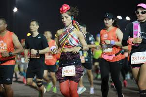 BIB: 994, 9205, 28166, 23045
                            <button type="button" onclick="openModal(11346918)" class="btn btn-primary btn-sm float-right btn-popup" data-toggle="modal" data-target=".modal-high-quality">
                        <i class="fas fa-shopping-cart"></i> Add to Cart
                    </button>
                                            <button type="button" onclick="isThisMe(11346918, true)" class="btn btn-success btn-sm float-right btn-popup btn-isme hidden" data-toggle="tooltip" data-placement="bottom" title="นี่คือรูปของคุณใช่ไหม คลิกที่นี่เพื่อเอาเข้าอัลบั้ม">
                        <i class="fas fa-plus"></i> Add to album
                    </button>
                    <button type="button" onclick="isThisMe(11346918, false)" class="btn btn-warning btn-sm float-right btn-popup btn-isnotme hidden">
                        <i class="fas fa-ban"></i> Remove from album
                    </button>