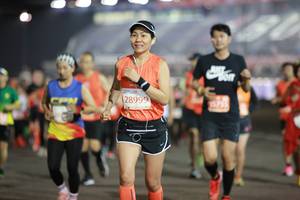 BIB: 28999
                            <button type="button" onclick="openModal(11341106)" class="btn btn-primary btn-sm float-right btn-popup" data-toggle="modal" data-target=".modal-high-quality">
                        <i class="fas fa-shopping-cart"></i> Add to Cart
                    </button>
                                            <button type="button" onclick="isThisMe(11341106, true)" class="btn btn-success btn-sm float-right btn-popup btn-isme hidden" data-toggle="tooltip" data-placement="bottom" title="นี่คือรูปของคุณใช่ไหม คลิกที่นี่เพื่อเอาเข้าอัลบั้ม">
                        <i class="fas fa-plus"></i> Add to album
                    </button>
                    <button type="button" onclick="isThisMe(11341106, false)" class="btn btn-warning btn-sm float-right btn-popup btn-isnotme hidden">
                        <i class="fas fa-ban"></i> Remove from album
                    </button>