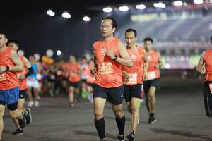 BIB: 22015, 062
                            <button type="button" onclick="openModal(11338917)" class="btn btn-primary btn-sm float-right btn-popup" data-toggle="modal" data-target=".modal-high-quality">
                        <i class="fas fa-shopping-cart"></i> Add to Cart
                    </button>
                                            <button type="button" onclick="isThisMe(11338917, true)" class="btn btn-success btn-sm float-right btn-popup btn-isme hidden" data-toggle="tooltip" data-placement="bottom" title="นี่คือรูปของคุณใช่ไหม คลิกที่นี่เพื่อเอาเข้าอัลบั้ม">
                        <i class="fas fa-plus"></i> Add to album
                    </button>
                    <button type="button" onclick="isThisMe(11338917, false)" class="btn btn-warning btn-sm float-right btn-popup btn-isnotme hidden">
                        <i class="fas fa-ban"></i> Remove from album
                    </button>