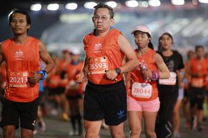 BIB: 26593, 20213, 28044
                            <button type="button" onclick="openModal(11347519)" class="btn btn-primary btn-sm float-right btn-popup" data-toggle="modal" data-target=".modal-high-quality">
                        <i class="fas fa-shopping-cart"></i> Add to Cart
                    </button>
                                            <button type="button" onclick="isThisMe(11347519, true)" class="btn btn-success btn-sm float-right btn-popup btn-isme hidden" data-toggle="tooltip" data-placement="bottom" title="นี่คือรูปของคุณใช่ไหม คลิกที่นี่เพื่อเอาเข้าอัลบั้ม">
                        <i class="fas fa-plus"></i> Add to album
                    </button>
                    <button type="button" onclick="isThisMe(11347519, false)" class="btn btn-warning btn-sm float-right btn-popup btn-isnotme hidden">
                        <i class="fas fa-ban"></i> Remove from album
                    </button>
