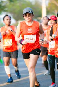 BIB: 129342, 240
                            <button type="button" onclick="openModal(12572234)" class="btn btn-primary btn-sm float-right btn-popup" data-toggle="modal" data-target=".modal-high-quality">
                        <i class="fas fa-shopping-cart"></i> Add to Cart
                    </button>
                                            <button type="button" onclick="isThisMe(12572234, true)" class="btn btn-success btn-sm float-right btn-popup btn-isme hidden" data-toggle="tooltip" data-placement="bottom" title="นี่คือรูปของคุณใช่ไหม คลิกที่นี่เพื่อเอาเข้าอัลบั้ม">
                        <i class="fas fa-plus"></i> Add to album
                    </button>
                    <button type="button" onclick="isThisMe(12572234, false)" class="btn btn-warning btn-sm float-right btn-popup btn-isnotme hidden">
                        <i class="fas fa-ban"></i> Remove from album
                    </button>