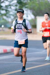 BIB: 0913
                            <button type="button" onclick="openModal(12514102)" class="btn btn-primary btn-sm float-right btn-popup" data-toggle="modal" data-target=".modal-high-quality">
                        <i class="fas fa-shopping-cart"></i> Add to Cart
                    </button>
                                            <button type="button" onclick="isThisMe(12514102, true)" class="btn btn-success btn-sm float-right btn-popup btn-isme hidden" data-toggle="tooltip" data-placement="bottom" title="นี่คือรูปของคุณใช่ไหม คลิกที่นี่เพื่อเอาเข้าอัลบั้ม">
                        <i class="fas fa-plus"></i> Add to album
                    </button>
                    <button type="button" onclick="isThisMe(12514102, false)" class="btn btn-warning btn-sm float-right btn-popup btn-isnotme hidden">
                        <i class="fas fa-ban"></i> Remove from album
                    </button>