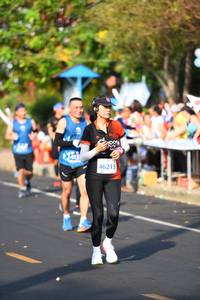 BIB: 42195
                            <button type="button" onclick="openModal(10463184)" class="btn btn-primary btn-sm float-right btn-popup" data-toggle="modal" data-target=".modal-high-quality">
                        <i class="fas fa-shopping-cart"></i> Add to Cart
                    </button>
                                            <button type="button" onclick="isThisMe(10463184, true)" class="btn btn-success btn-sm float-right btn-popup btn-isme hidden" data-toggle="tooltip" data-placement="bottom" title="นี่คือรูปของคุณใช่ไหม คลิกที่นี่เพื่อเอาเข้าอัลบั้ม">
                        <i class="fas fa-plus"></i> Add to album
                    </button>
                    <button type="button" onclick="isThisMe(10463184, false)" class="btn btn-warning btn-sm float-right btn-popup btn-isnotme hidden">
                        <i class="fas fa-ban"></i> Remove from album
                    </button>