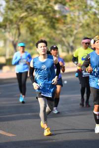 BIB: 42195
                            <button type="button" onclick="openModal(10457226)" class="btn btn-primary btn-sm float-right btn-popup" data-toggle="modal" data-target=".modal-high-quality">
                        <i class="fas fa-shopping-cart"></i> Add to Cart
                    </button>
                                            <button type="button" onclick="isThisMe(10457226, true)" class="btn btn-success btn-sm float-right btn-popup btn-isme hidden" data-toggle="tooltip" data-placement="bottom" title="นี่คือรูปของคุณใช่ไหม คลิกที่นี่เพื่อเอาเข้าอัลบั้ม">
                        <i class="fas fa-plus"></i> Add to album
                    </button>
                    <button type="button" onclick="isThisMe(10457226, false)" class="btn btn-warning btn-sm float-right btn-popup btn-isnotme hidden">
                        <i class="fas fa-ban"></i> Remove from album
                    </button>