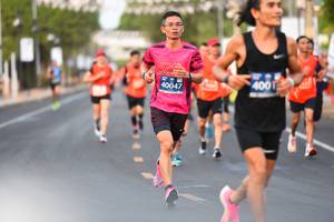BIB: 400, 40047
                            <button type="button" onclick="openModal(12535059)" class="btn btn-primary btn-sm float-right btn-popup" data-toggle="modal" data-target=".modal-high-quality">
                        <i class="fas fa-shopping-cart"></i> Add to Cart
                    </button>
                                            <button type="button" onclick="isThisMe(12535059, true)" class="btn btn-success btn-sm float-right btn-popup btn-isme hidden" data-toggle="tooltip" data-placement="bottom" title="นี่คือรูปของคุณใช่ไหม คลิกที่นี่เพื่อเอาเข้าอัลบั้ม">
                        <i class="fas fa-plus"></i> Add to album
                    </button>
                    <button type="button" onclick="isThisMe(12535059, false)" class="btn btn-warning btn-sm float-right btn-popup btn-isnotme hidden">
                        <i class="fas fa-ban"></i> Remove from album
                    </button>