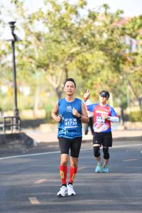 BIB: 29720, 42195
                            <button type="button" onclick="openModal(10459569)" class="btn btn-primary btn-sm float-right btn-popup" data-toggle="modal" data-target=".modal-high-quality">
                        <i class="fas fa-shopping-cart"></i> Add to Cart
                    </button>
                                            <button type="button" onclick="isThisMe(10459569, true)" class="btn btn-success btn-sm float-right btn-popup btn-isme hidden" data-toggle="tooltip" data-placement="bottom" title="นี่คือรูปของคุณใช่ไหม คลิกที่นี่เพื่อเอาเข้าอัลบั้ม">
                        <i class="fas fa-plus"></i> Add to album
                    </button>
                    <button type="button" onclick="isThisMe(10459569, false)" class="btn btn-warning btn-sm float-right btn-popup btn-isnotme hidden">
                        <i class="fas fa-ban"></i> Remove from album
                    </button>