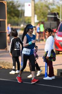 BIB: 42195
                            <button type="button" onclick="openModal(10456496)" class="btn btn-primary btn-sm float-right btn-popup" data-toggle="modal" data-target=".modal-high-quality">
                        <i class="fas fa-shopping-cart"></i> Add to Cart
                    </button>
                                            <button type="button" onclick="isThisMe(10456496, true)" class="btn btn-success btn-sm float-right btn-popup btn-isme hidden" data-toggle="tooltip" data-placement="bottom" title="นี่คือรูปของคุณใช่ไหม คลิกที่นี่เพื่อเอาเข้าอัลบั้ม">
                        <i class="fas fa-plus"></i> Add to album
                    </button>
                    <button type="button" onclick="isThisMe(10456496, false)" class="btn btn-warning btn-sm float-right btn-popup btn-isnotme hidden">
                        <i class="fas fa-ban"></i> Remove from album
                    </button>