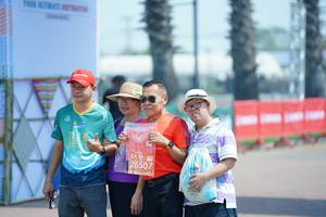 BIB: 26507
                            <button type="button" onclick="openModal(10451298)" class="btn btn-primary btn-sm float-right btn-popup" data-toggle="modal" data-target=".modal-high-quality">
                        <i class="fas fa-shopping-cart"></i> Add to Cart
                    </button>
                                            <button type="button" onclick="isThisMe(10451298, true)" class="btn btn-success btn-sm float-right btn-popup btn-isme hidden" data-toggle="tooltip" data-placement="bottom" title="นี่คือรูปของคุณใช่ไหม คลิกที่นี่เพื่อเอาเข้าอัลบั้ม">
                        <i class="fas fa-plus"></i> Add to album
                    </button>
                    <button type="button" onclick="isThisMe(10451298, false)" class="btn btn-warning btn-sm float-right btn-popup btn-isnotme hidden">
                        <i class="fas fa-ban"></i> Remove from album
                    </button>