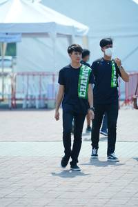 BIB: 
                            <button type="button" onclick="openModal(10451299)" class="btn btn-primary btn-sm float-right btn-popup" data-toggle="modal" data-target=".modal-high-quality">
                        <i class="fas fa-shopping-cart"></i> Add to Cart
                    </button>
                                            <button type="button" onclick="isThisMe(10451299, true)" class="btn btn-success btn-sm float-right btn-popup btn-isme hidden" data-toggle="tooltip" data-placement="bottom" title="นี่คือรูปของคุณใช่ไหม คลิกที่นี่เพื่อเอาเข้าอัลบั้ม">
                        <i class="fas fa-plus"></i> Add to album
                    </button>
                    <button type="button" onclick="isThisMe(10451299, false)" class="btn btn-warning btn-sm float-right btn-popup btn-isnotme hidden">
                        <i class="fas fa-ban"></i> Remove from album
                    </button>