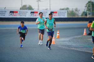 BIB: 1623, 50134, 70295
                            <button type="button" onclick="openModal(10457725)" class="btn btn-primary btn-sm float-right btn-popup" data-toggle="modal" data-target=".modal-high-quality">
                        <i class="fas fa-shopping-cart"></i> Add to Cart
                    </button>
                                            <button type="button" onclick="isThisMe(10457725, true)" class="btn btn-success btn-sm float-right btn-popup btn-isme hidden" data-toggle="tooltip" data-placement="bottom" title="นี่คือรูปของคุณใช่ไหม คลิกที่นี่เพื่อเอาเข้าอัลบั้ม">
                        <i class="fas fa-plus"></i> Add to album
                    </button>
                    <button type="button" onclick="isThisMe(10457725, false)" class="btn btn-warning btn-sm float-right btn-popup btn-isnotme hidden">
                        <i class="fas fa-ban"></i> Remove from album
                    </button>