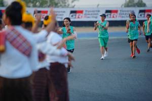 BIB: 101
                            <button type="button" onclick="openModal(10460060)" class="btn btn-primary btn-sm float-right btn-popup" data-toggle="modal" data-target=".modal-high-quality">
                        <i class="fas fa-shopping-cart"></i> Add to Cart
                    </button>
                                            <button type="button" onclick="isThisMe(10460060, true)" class="btn btn-success btn-sm float-right btn-popup btn-isme hidden" data-toggle="tooltip" data-placement="bottom" title="นี่คือรูปของคุณใช่ไหม คลิกที่นี่เพื่อเอาเข้าอัลบั้ม">
                        <i class="fas fa-plus"></i> Add to album
                    </button>
                    <button type="button" onclick="isThisMe(10460060, false)" class="btn btn-warning btn-sm float-right btn-popup btn-isnotme hidden">
                        <i class="fas fa-ban"></i> Remove from album
                    </button>