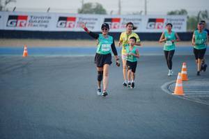 BIB: 50815
                            <button type="button" onclick="openModal(10458566)" class="btn btn-primary btn-sm float-right btn-popup" data-toggle="modal" data-target=".modal-high-quality">
                        <i class="fas fa-shopping-cart"></i> Add to Cart
                    </button>
                                            <button type="button" onclick="isThisMe(10458566, true)" class="btn btn-success btn-sm float-right btn-popup btn-isme hidden" data-toggle="tooltip" data-placement="bottom" title="นี่คือรูปของคุณใช่ไหม คลิกที่นี่เพื่อเอาเข้าอัลบั้ม">
                        <i class="fas fa-plus"></i> Add to album
                    </button>
                    <button type="button" onclick="isThisMe(10458566, false)" class="btn btn-warning btn-sm float-right btn-popup btn-isnotme hidden">
                        <i class="fas fa-ban"></i> Remove from album
                    </button>