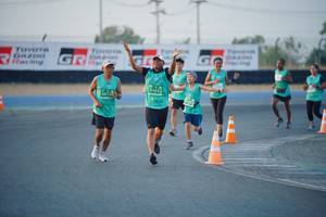 BIB: 1633
                            <button type="button" onclick="openModal(10458009)" class="btn btn-primary btn-sm float-right btn-popup" data-toggle="modal" data-target=".modal-high-quality">
                        <i class="fas fa-shopping-cart"></i> Add to Cart
                    </button>
                                            <button type="button" onclick="isThisMe(10458009, true)" class="btn btn-success btn-sm float-right btn-popup btn-isme hidden" data-toggle="tooltip" data-placement="bottom" title="นี่คือรูปของคุณใช่ไหม คลิกที่นี่เพื่อเอาเข้าอัลบั้ม">
                        <i class="fas fa-plus"></i> Add to album
                    </button>
                    <button type="button" onclick="isThisMe(10458009, false)" class="btn btn-warning btn-sm float-right btn-popup btn-isnotme hidden">
                        <i class="fas fa-ban"></i> Remove from album
                    </button>