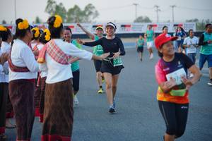 BIB: 517, 51834
                            <button type="button" onclick="openModal(10459748)" class="btn btn-primary btn-sm float-right btn-popup" data-toggle="modal" data-target=".modal-high-quality">
                        <i class="fas fa-shopping-cart"></i> Add to Cart
                    </button>
                                            <button type="button" onclick="isThisMe(10459748, true)" class="btn btn-success btn-sm float-right btn-popup btn-isme hidden" data-toggle="tooltip" data-placement="bottom" title="นี่คือรูปของคุณใช่ไหม คลิกที่นี่เพื่อเอาเข้าอัลบั้ม">
                        <i class="fas fa-plus"></i> Add to album
                    </button>
                    <button type="button" onclick="isThisMe(10459748, false)" class="btn btn-warning btn-sm float-right btn-popup btn-isnotme hidden">
                        <i class="fas fa-ban"></i> Remove from album
                    </button>