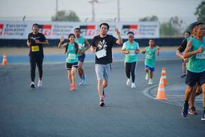 BIB: 5275
                            <button type="button" onclick="openModal(10458306)" class="btn btn-primary btn-sm float-right btn-popup" data-toggle="modal" data-target=".modal-high-quality">
                        <i class="fas fa-shopping-cart"></i> Add to Cart
                    </button>
                                            <button type="button" onclick="isThisMe(10458306, true)" class="btn btn-success btn-sm float-right btn-popup btn-isme hidden" data-toggle="tooltip" data-placement="bottom" title="นี่คือรูปของคุณใช่ไหม คลิกที่นี่เพื่อเอาเข้าอัลบั้ม">
                        <i class="fas fa-plus"></i> Add to album
                    </button>
                    <button type="button" onclick="isThisMe(10458306, false)" class="btn btn-warning btn-sm float-right btn-popup btn-isnotme hidden">
                        <i class="fas fa-ban"></i> Remove from album
                    </button>