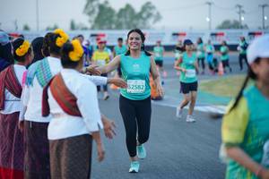 BIB: 52582
                            <button type="button" onclick="openModal(10460715)" class="btn btn-primary btn-sm float-right btn-popup" data-toggle="modal" data-target=".modal-high-quality">
                        <i class="fas fa-shopping-cart"></i> Add to Cart
                    </button>
                                            <button type="button" onclick="isThisMe(10460715, true)" class="btn btn-success btn-sm float-right btn-popup btn-isme hidden" data-toggle="tooltip" data-placement="bottom" title="นี่คือรูปของคุณใช่ไหม คลิกที่นี่เพื่อเอาเข้าอัลบั้ม">
                        <i class="fas fa-plus"></i> Add to album
                    </button>
                    <button type="button" onclick="isThisMe(10460715, false)" class="btn btn-warning btn-sm float-right btn-popup btn-isnotme hidden">
                        <i class="fas fa-ban"></i> Remove from album
                    </button>