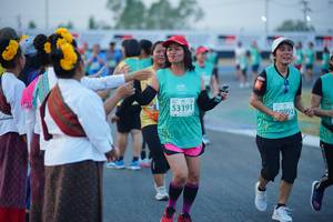 BIB: 53191, 092
                            <button type="button" onclick="openModal(10461028)" class="btn btn-primary btn-sm float-right btn-popup" data-toggle="modal" data-target=".modal-high-quality">
                        <i class="fas fa-shopping-cart"></i> Add to Cart
                    </button>
                                            <button type="button" onclick="isThisMe(10461028, true)" class="btn btn-success btn-sm float-right btn-popup btn-isme hidden" data-toggle="tooltip" data-placement="bottom" title="นี่คือรูปของคุณใช่ไหม คลิกที่นี่เพื่อเอาเข้าอัลบั้ม">
                        <i class="fas fa-plus"></i> Add to album
                    </button>
                    <button type="button" onclick="isThisMe(10461028, false)" class="btn btn-warning btn-sm float-right btn-popup btn-isnotme hidden">
                        <i class="fas fa-ban"></i> Remove from album
                    </button>