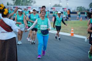 BIB: 8338, 52674
                            <button type="button" onclick="openModal(10461104)" class="btn btn-primary btn-sm float-right btn-popup" data-toggle="modal" data-target=".modal-high-quality">
                        <i class="fas fa-shopping-cart"></i> Add to Cart
                    </button>
                                            <button type="button" onclick="isThisMe(10461104, true)" class="btn btn-success btn-sm float-right btn-popup btn-isme hidden" data-toggle="tooltip" data-placement="bottom" title="นี่คือรูปของคุณใช่ไหม คลิกที่นี่เพื่อเอาเข้าอัลบั้ม">
                        <i class="fas fa-plus"></i> Add to album
                    </button>
                    <button type="button" onclick="isThisMe(10461104, false)" class="btn btn-warning btn-sm float-right btn-popup btn-isnotme hidden">
                        <i class="fas fa-ban"></i> Remove from album
                    </button>