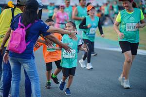 BIB: 5313, 50518
                            <button type="button" onclick="openModal(10456504)" class="btn btn-primary btn-sm float-right btn-popup" data-toggle="modal" data-target=".modal-high-quality">
                        <i class="fas fa-shopping-cart"></i> Add to Cart
                    </button>
                                            <button type="button" onclick="isThisMe(10456504, true)" class="btn btn-success btn-sm float-right btn-popup btn-isme hidden" data-toggle="tooltip" data-placement="bottom" title="นี่คือรูปของคุณใช่ไหม คลิกที่นี่เพื่อเอาเข้าอัลบั้ม">
                        <i class="fas fa-plus"></i> Add to album
                    </button>
                    <button type="button" onclick="isThisMe(10456504, false)" class="btn btn-warning btn-sm float-right btn-popup btn-isnotme hidden">
                        <i class="fas fa-ban"></i> Remove from album
                    </button>