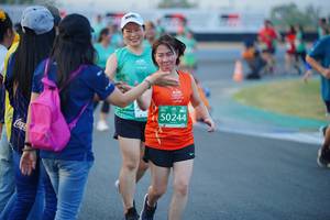 BIB: 50244
                            <button type="button" onclick="openModal(10456639)" class="btn btn-primary btn-sm float-right btn-popup" data-toggle="modal" data-target=".modal-high-quality">
                        <i class="fas fa-shopping-cart"></i> Add to Cart
                    </button>
                                            <button type="button" onclick="isThisMe(10456639, true)" class="btn btn-success btn-sm float-right btn-popup btn-isme hidden" data-toggle="tooltip" data-placement="bottom" title="นี่คือรูปของคุณใช่ไหม คลิกที่นี่เพื่อเอาเข้าอัลบั้ม">
                        <i class="fas fa-plus"></i> Add to album
                    </button>
                    <button type="button" onclick="isThisMe(10456639, false)" class="btn btn-warning btn-sm float-right btn-popup btn-isnotme hidden">
                        <i class="fas fa-ban"></i> Remove from album
                    </button>