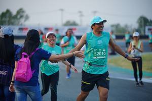 BIB: 52010
                            <button type="button" onclick="openModal(10454155)" class="btn btn-primary btn-sm float-right btn-popup" data-toggle="modal" data-target=".modal-high-quality">
                        <i class="fas fa-shopping-cart"></i> Add to Cart
                    </button>
                                            <button type="button" onclick="isThisMe(10454155, true)" class="btn btn-success btn-sm float-right btn-popup btn-isme hidden" data-toggle="tooltip" data-placement="bottom" title="นี่คือรูปของคุณใช่ไหม คลิกที่นี่เพื่อเอาเข้าอัลบั้ม">
                        <i class="fas fa-plus"></i> Add to album
                    </button>
                    <button type="button" onclick="isThisMe(10454155, false)" class="btn btn-warning btn-sm float-right btn-popup btn-isnotme hidden">
                        <i class="fas fa-ban"></i> Remove from album
                    </button>