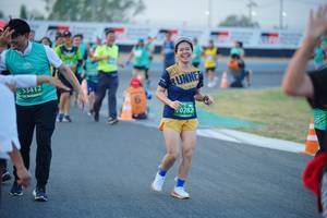 BIB: 53412, 0282
                            <button type="button" onclick="openModal(10458778)" class="btn btn-primary btn-sm float-right btn-popup" data-toggle="modal" data-target=".modal-high-quality">
                        <i class="fas fa-shopping-cart"></i> Add to Cart
                    </button>
                                            <button type="button" onclick="isThisMe(10458778, true)" class="btn btn-success btn-sm float-right btn-popup btn-isme hidden" data-toggle="tooltip" data-placement="bottom" title="นี่คือรูปของคุณใช่ไหม คลิกที่นี่เพื่อเอาเข้าอัลบั้ม">
                        <i class="fas fa-plus"></i> Add to album
                    </button>
                    <button type="button" onclick="isThisMe(10458778, false)" class="btn btn-warning btn-sm float-right btn-popup btn-isnotme hidden">
                        <i class="fas fa-ban"></i> Remove from album
                    </button>