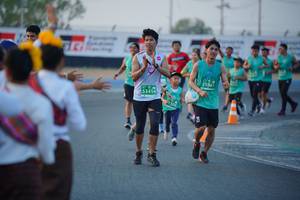 BIB: 1861, 53414, 1505
                            <button type="button" onclick="openModal(10453142)" class="btn btn-primary btn-sm float-right btn-popup" data-toggle="modal" data-target=".modal-high-quality">
                        <i class="fas fa-shopping-cart"></i> Add to Cart
                    </button>
                                            <button type="button" onclick="isThisMe(10453142, true)" class="btn btn-success btn-sm float-right btn-popup btn-isme hidden" data-toggle="tooltip" data-placement="bottom" title="นี่คือรูปของคุณใช่ไหม คลิกที่นี่เพื่อเอาเข้าอัลบั้ม">
                        <i class="fas fa-plus"></i> Add to album
                    </button>
                    <button type="button" onclick="isThisMe(10453142, false)" class="btn btn-warning btn-sm float-right btn-popup btn-isnotme hidden">
                        <i class="fas fa-ban"></i> Remove from album
                    </button>