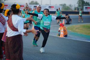 BIB: 5200, 53194
                            <button type="button" onclick="openModal(10453391)" class="btn btn-primary btn-sm float-right btn-popup" data-toggle="modal" data-target=".modal-high-quality">
                        <i class="fas fa-shopping-cart"></i> Add to Cart
                    </button>
                                            <button type="button" onclick="isThisMe(10453391, true)" class="btn btn-success btn-sm float-right btn-popup btn-isme hidden" data-toggle="tooltip" data-placement="bottom" title="นี่คือรูปของคุณใช่ไหม คลิกที่นี่เพื่อเอาเข้าอัลบั้ม">
                        <i class="fas fa-plus"></i> Add to album
                    </button>
                    <button type="button" onclick="isThisMe(10453391, false)" class="btn btn-warning btn-sm float-right btn-popup btn-isnotme hidden">
                        <i class="fas fa-ban"></i> Remove from album
                    </button>