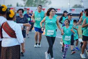 BIB: 50479, 52740, 5229
                            <button type="button" onclick="openModal(10459695)" class="btn btn-primary btn-sm float-right btn-popup" data-toggle="modal" data-target=".modal-high-quality">
                        <i class="fas fa-shopping-cart"></i> Add to Cart
                    </button>
                                            <button type="button" onclick="isThisMe(10459695, true)" class="btn btn-success btn-sm float-right btn-popup btn-isme hidden" data-toggle="tooltip" data-placement="bottom" title="นี่คือรูปของคุณใช่ไหม คลิกที่นี่เพื่อเอาเข้าอัลบั้ม">
                        <i class="fas fa-plus"></i> Add to album
                    </button>
                    <button type="button" onclick="isThisMe(10459695, false)" class="btn btn-warning btn-sm float-right btn-popup btn-isnotme hidden">
                        <i class="fas fa-ban"></i> Remove from album
                    </button>