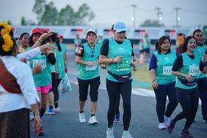 BIB: 51915, 50992, 513, 52992
                            <button type="button" onclick="openModal(10461020)" class="btn btn-primary btn-sm float-right btn-popup" data-toggle="modal" data-target=".modal-high-quality">
                        <i class="fas fa-shopping-cart"></i> Add to Cart
                    </button>
                                            <button type="button" onclick="isThisMe(10461020, true)" class="btn btn-success btn-sm float-right btn-popup btn-isme hidden" data-toggle="tooltip" data-placement="bottom" title="นี่คือรูปของคุณใช่ไหม คลิกที่นี่เพื่อเอาเข้าอัลบั้ม">
                        <i class="fas fa-plus"></i> Add to album
                    </button>
                    <button type="button" onclick="isThisMe(10461020, false)" class="btn btn-warning btn-sm float-right btn-popup btn-isnotme hidden">
                        <i class="fas fa-ban"></i> Remove from album
                    </button>