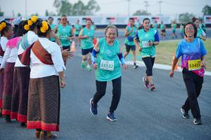 BIB: 53122, 53435
                            <button type="button" onclick="openModal(10459297)" class="btn btn-primary btn-sm float-right btn-popup" data-toggle="modal" data-target=".modal-high-quality">
                        <i class="fas fa-shopping-cart"></i> Add to Cart
                    </button>
                                            <button type="button" onclick="isThisMe(10459297, true)" class="btn btn-success btn-sm float-right btn-popup btn-isme hidden" data-toggle="tooltip" data-placement="bottom" title="นี่คือรูปของคุณใช่ไหม คลิกที่นี่เพื่อเอาเข้าอัลบั้ม">
                        <i class="fas fa-plus"></i> Add to album
                    </button>
                    <button type="button" onclick="isThisMe(10459297, false)" class="btn btn-warning btn-sm float-right btn-popup btn-isnotme hidden">
                        <i class="fas fa-ban"></i> Remove from album
                    </button>