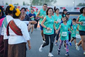 BIB: 32740, 2297
                            <button type="button" onclick="openModal(10459699)" class="btn btn-primary btn-sm float-right btn-popup" data-toggle="modal" data-target=".modal-high-quality">
                        <i class="fas fa-shopping-cart"></i> Add to Cart
                    </button>
                                            <button type="button" onclick="isThisMe(10459699, true)" class="btn btn-success btn-sm float-right btn-popup btn-isme hidden" data-toggle="tooltip" data-placement="bottom" title="นี่คือรูปของคุณใช่ไหม คลิกที่นี่เพื่อเอาเข้าอัลบั้ม">
                        <i class="fas fa-plus"></i> Add to album
                    </button>
                    <button type="button" onclick="isThisMe(10459699, false)" class="btn btn-warning btn-sm float-right btn-popup btn-isnotme hidden">
                        <i class="fas fa-ban"></i> Remove from album
                    </button>