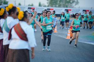 BIB: 5294
                            <button type="button" onclick="openModal(10459928)" class="btn btn-primary btn-sm float-right btn-popup" data-toggle="modal" data-target=".modal-high-quality">
                        <i class="fas fa-shopping-cart"></i> Add to Cart
                    </button>
                                            <button type="button" onclick="isThisMe(10459928, true)" class="btn btn-success btn-sm float-right btn-popup btn-isme hidden" data-toggle="tooltip" data-placement="bottom" title="นี่คือรูปของคุณใช่ไหม คลิกที่นี่เพื่อเอาเข้าอัลบั้ม">
                        <i class="fas fa-plus"></i> Add to album
                    </button>
                    <button type="button" onclick="isThisMe(10459928, false)" class="btn btn-warning btn-sm float-right btn-popup btn-isnotme hidden">
                        <i class="fas fa-ban"></i> Remove from album
                    </button>