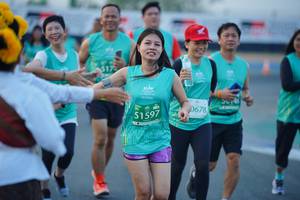 BIB: 517, 0678, 1597
                            <button type="button" onclick="openModal(10459753)" class="btn btn-primary btn-sm float-right btn-popup" data-toggle="modal" data-target=".modal-high-quality">
                        <i class="fas fa-shopping-cart"></i> Add to Cart
                    </button>
                                            <button type="button" onclick="isThisMe(10459753, true)" class="btn btn-success btn-sm float-right btn-popup btn-isme hidden" data-toggle="tooltip" data-placement="bottom" title="นี่คือรูปของคุณใช่ไหม คลิกที่นี่เพื่อเอาเข้าอัลบั้ม">
                        <i class="fas fa-plus"></i> Add to album
                    </button>
                    <button type="button" onclick="isThisMe(10459753, false)" class="btn btn-warning btn-sm float-right btn-popup btn-isnotme hidden">
                        <i class="fas fa-ban"></i> Remove from album
                    </button>