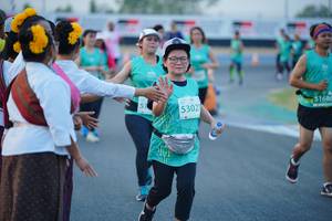 BIB: 51686, 5302
                            <button type="button" onclick="openModal(10460527)" class="btn btn-primary btn-sm float-right btn-popup" data-toggle="modal" data-target=".modal-high-quality">
                        <i class="fas fa-shopping-cart"></i> Add to Cart
                    </button>
                                            <button type="button" onclick="isThisMe(10460527, true)" class="btn btn-success btn-sm float-right btn-popup btn-isme hidden" data-toggle="tooltip" data-placement="bottom" title="นี่คือรูปของคุณใช่ไหม คลิกที่นี่เพื่อเอาเข้าอัลบั้ม">
                        <i class="fas fa-plus"></i> Add to album
                    </button>
                    <button type="button" onclick="isThisMe(10460527, false)" class="btn btn-warning btn-sm float-right btn-popup btn-isnotme hidden">
                        <i class="fas fa-ban"></i> Remove from album
                    </button>