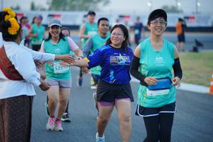 BIB: 525
                            <button type="button" onclick="openModal(10460473)" class="btn btn-primary btn-sm float-right btn-popup" data-toggle="modal" data-target=".modal-high-quality">
                        <i class="fas fa-shopping-cart"></i> Add to Cart
                    </button>
                                            <button type="button" onclick="isThisMe(10460473, true)" class="btn btn-success btn-sm float-right btn-popup btn-isme hidden" data-toggle="tooltip" data-placement="bottom" title="นี่คือรูปของคุณใช่ไหม คลิกที่นี่เพื่อเอาเข้าอัลบั้ม">
                        <i class="fas fa-plus"></i> Add to album
                    </button>
                    <button type="button" onclick="isThisMe(10460473, false)" class="btn btn-warning btn-sm float-right btn-popup btn-isnotme hidden">
                        <i class="fas fa-ban"></i> Remove from album
                    </button>