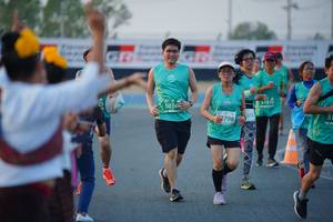 BIB: 1870, 5036, 015, 2798
                            <button type="button" onclick="openModal(10452541)" class="btn btn-primary btn-sm float-right btn-popup" data-toggle="modal" data-target=".modal-high-quality">
                        <i class="fas fa-shopping-cart"></i> Add to Cart
                    </button>
                                            <button type="button" onclick="isThisMe(10452541, true)" class="btn btn-success btn-sm float-right btn-popup btn-isme hidden" data-toggle="tooltip" data-placement="bottom" title="นี่คือรูปของคุณใช่ไหม คลิกที่นี่เพื่อเอาเข้าอัลบั้ม">
                        <i class="fas fa-plus"></i> Add to album
                    </button>
                    <button type="button" onclick="isThisMe(10452541, false)" class="btn btn-warning btn-sm float-right btn-popup btn-isnotme hidden">
                        <i class="fas fa-ban"></i> Remove from album
                    </button>