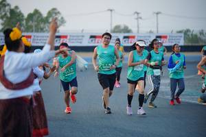 BIB: 5036, 52798, 51725
                            <button type="button" onclick="openModal(10452686)" class="btn btn-primary btn-sm float-right btn-popup" data-toggle="modal" data-target=".modal-high-quality">
                        <i class="fas fa-shopping-cart"></i> Add to Cart
                    </button>
                                            <button type="button" onclick="isThisMe(10452686, true)" class="btn btn-success btn-sm float-right btn-popup btn-isme hidden" data-toggle="tooltip" data-placement="bottom" title="นี่คือรูปของคุณใช่ไหม คลิกที่นี่เพื่อเอาเข้าอัลบั้ม">
                        <i class="fas fa-plus"></i> Add to album
                    </button>
                    <button type="button" onclick="isThisMe(10452686, false)" class="btn btn-warning btn-sm float-right btn-popup btn-isnotme hidden">
                        <i class="fas fa-ban"></i> Remove from album
                    </button>