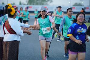 BIB: 525
                            <button type="button" onclick="openModal(10460478)" class="btn btn-primary btn-sm float-right btn-popup" data-toggle="modal" data-target=".modal-high-quality">
                        <i class="fas fa-shopping-cart"></i> Add to Cart
                    </button>
                                            <button type="button" onclick="isThisMe(10460478, true)" class="btn btn-success btn-sm float-right btn-popup btn-isme hidden" data-toggle="tooltip" data-placement="bottom" title="นี่คือรูปของคุณใช่ไหม คลิกที่นี่เพื่อเอาเข้าอัลบั้ม">
                        <i class="fas fa-plus"></i> Add to album
                    </button>
                    <button type="button" onclick="isThisMe(10460478, false)" class="btn btn-warning btn-sm float-right btn-popup btn-isnotme hidden">
                        <i class="fas fa-ban"></i> Remove from album
                    </button>