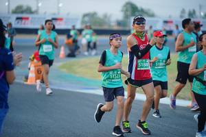 BIB: 51888, 5180, 51523
                            <button type="button" onclick="openModal(10457225)" class="btn btn-primary btn-sm float-right btn-popup" data-toggle="modal" data-target=".modal-high-quality">
                        <i class="fas fa-shopping-cart"></i> Add to Cart
                    </button>
                                            <button type="button" onclick="isThisMe(10457225, true)" class="btn btn-success btn-sm float-right btn-popup btn-isme hidden" data-toggle="tooltip" data-placement="bottom" title="นี่คือรูปของคุณใช่ไหม คลิกที่นี่เพื่อเอาเข้าอัลบั้ม">
                        <i class="fas fa-plus"></i> Add to album
                    </button>
                    <button type="button" onclick="isThisMe(10457225, false)" class="btn btn-warning btn-sm float-right btn-popup btn-isnotme hidden">
                        <i class="fas fa-ban"></i> Remove from album
                    </button>