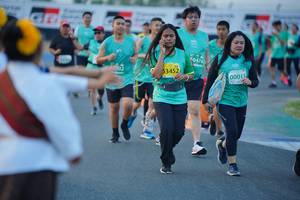 BIB: 50474, 51000, 53452, 002
                            <button type="button" onclick="openModal(10460097)" class="btn btn-primary btn-sm float-right btn-popup" data-toggle="modal" data-target=".modal-high-quality">
                        <i class="fas fa-shopping-cart"></i> Add to Cart
                    </button>
                                            <button type="button" onclick="isThisMe(10460097, true)" class="btn btn-success btn-sm float-right btn-popup btn-isme hidden" data-toggle="tooltip" data-placement="bottom" title="นี่คือรูปของคุณใช่ไหม คลิกที่นี่เพื่อเอาเข้าอัลบั้ม">
                        <i class="fas fa-plus"></i> Add to album
                    </button>
                    <button type="button" onclick="isThisMe(10460097, false)" class="btn btn-warning btn-sm float-right btn-popup btn-isnotme hidden">
                        <i class="fas fa-ban"></i> Remove from album
                    </button>