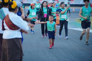 BIB: 50161, 52390, 1518
                            <button type="button" onclick="openModal(10465912)" class="btn btn-primary btn-sm float-right btn-popup" data-toggle="modal" data-target=".modal-high-quality">
                        <i class="fas fa-shopping-cart"></i> Add to Cart
                    </button>
                                            <button type="button" onclick="isThisMe(10465912, true)" class="btn btn-success btn-sm float-right btn-popup btn-isme hidden" data-toggle="tooltip" data-placement="bottom" title="นี่คือรูปของคุณใช่ไหม คลิกที่นี่เพื่อเอาเข้าอัลบั้ม">
                        <i class="fas fa-plus"></i> Add to album
                    </button>
                    <button type="button" onclick="isThisMe(10465912, false)" class="btn btn-warning btn-sm float-right btn-popup btn-isnotme hidden">
                        <i class="fas fa-ban"></i> Remove from album
                    </button>