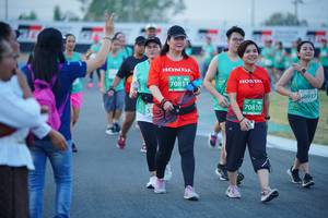 BIB: 70811, 0937, 70810
                            <button type="button" onclick="openModal(10466094)" class="btn btn-primary btn-sm float-right btn-popup" data-toggle="modal" data-target=".modal-high-quality">
                        <i class="fas fa-shopping-cart"></i> Add to Cart
                    </button>
                                            <button type="button" onclick="isThisMe(10466094, true)" class="btn btn-success btn-sm float-right btn-popup btn-isme hidden" data-toggle="tooltip" data-placement="bottom" title="นี่คือรูปของคุณใช่ไหม คลิกที่นี่เพื่อเอาเข้าอัลบั้ม">
                        <i class="fas fa-plus"></i> Add to album
                    </button>
                    <button type="button" onclick="isThisMe(10466094, false)" class="btn btn-warning btn-sm float-right btn-popup btn-isnotme hidden">
                        <i class="fas fa-ban"></i> Remove from album
                    </button>