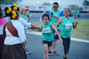 BIB: 504, 51049, 2231
                            <button type="button" onclick="openModal(10467723)" class="btn btn-primary btn-sm float-right btn-popup" data-toggle="modal" data-target=".modal-high-quality">
                        <i class="fas fa-shopping-cart"></i> Add to Cart
                    </button>
                                            <button type="button" onclick="isThisMe(10467723, true)" class="btn btn-success btn-sm float-right btn-popup btn-isme hidden" data-toggle="tooltip" data-placement="bottom" title="นี่คือรูปของคุณใช่ไหม คลิกที่นี่เพื่อเอาเข้าอัลบั้ม">
                        <i class="fas fa-plus"></i> Add to album
                    </button>
                    <button type="button" onclick="isThisMe(10467723, false)" class="btn btn-warning btn-sm float-right btn-popup btn-isnotme hidden">
                        <i class="fas fa-ban"></i> Remove from album
                    </button>