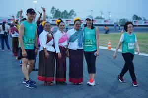 BIB: 53392, 5335, 50730
                            <button type="button" onclick="openModal(10469909)" class="btn btn-primary btn-sm float-right btn-popup" data-toggle="modal" data-target=".modal-high-quality">
                        <i class="fas fa-shopping-cart"></i> Add to Cart
                    </button>
                                            <button type="button" onclick="isThisMe(10469909, true)" class="btn btn-success btn-sm float-right btn-popup btn-isme hidden" data-toggle="tooltip" data-placement="bottom" title="นี่คือรูปของคุณใช่ไหม คลิกที่นี่เพื่อเอาเข้าอัลบั้ม">
                        <i class="fas fa-plus"></i> Add to album
                    </button>
                    <button type="button" onclick="isThisMe(10469909, false)" class="btn btn-warning btn-sm float-right btn-popup btn-isnotme hidden">
                        <i class="fas fa-ban"></i> Remove from album
                    </button>