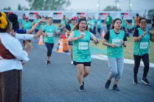 BIB: 50692, 53045, 51245
                            <button type="button" onclick="openModal(10466541)" class="btn btn-primary btn-sm float-right btn-popup" data-toggle="modal" data-target=".modal-high-quality">
                        <i class="fas fa-shopping-cart"></i> Add to Cart
                    </button>
                                            <button type="button" onclick="isThisMe(10466541, true)" class="btn btn-success btn-sm float-right btn-popup btn-isme hidden" data-toggle="tooltip" data-placement="bottom" title="นี่คือรูปของคุณใช่ไหม คลิกที่นี่เพื่อเอาเข้าอัลบั้ม">
                        <i class="fas fa-plus"></i> Add to album
                    </button>
                    <button type="button" onclick="isThisMe(10466541, false)" class="btn btn-warning btn-sm float-right btn-popup btn-isnotme hidden">
                        <i class="fas fa-ban"></i> Remove from album
                    </button>